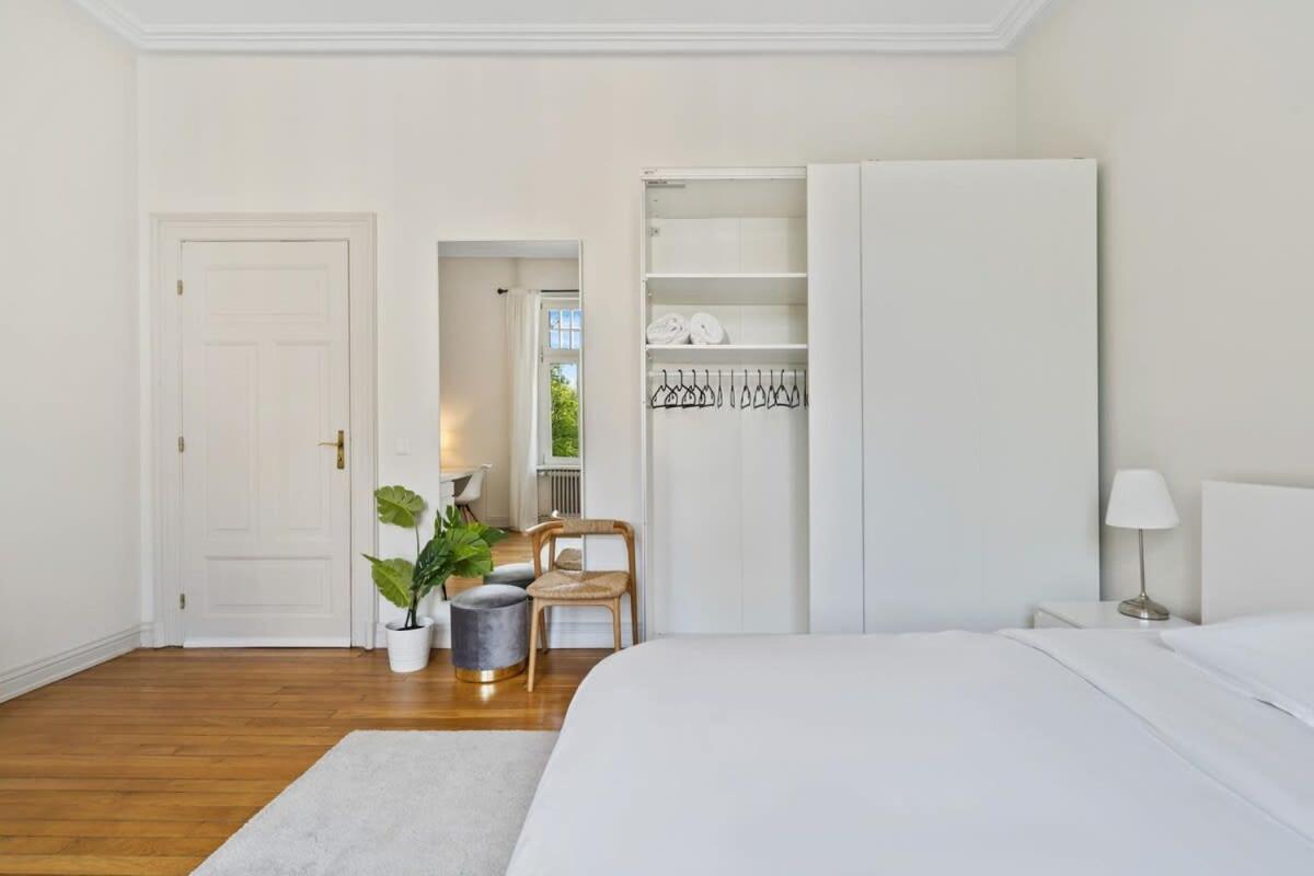 Room W Shared Bathroom&Kitchen In Luxury Villa Люксембург Экстерьер фото